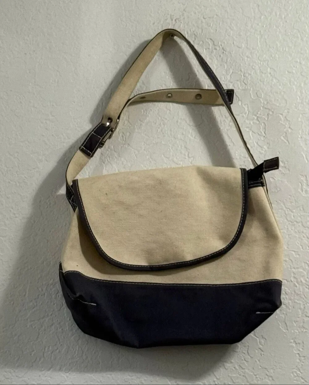 LL BEAN Natural Canvas Messenger Shoulder Handbag Natural/Dark Blue